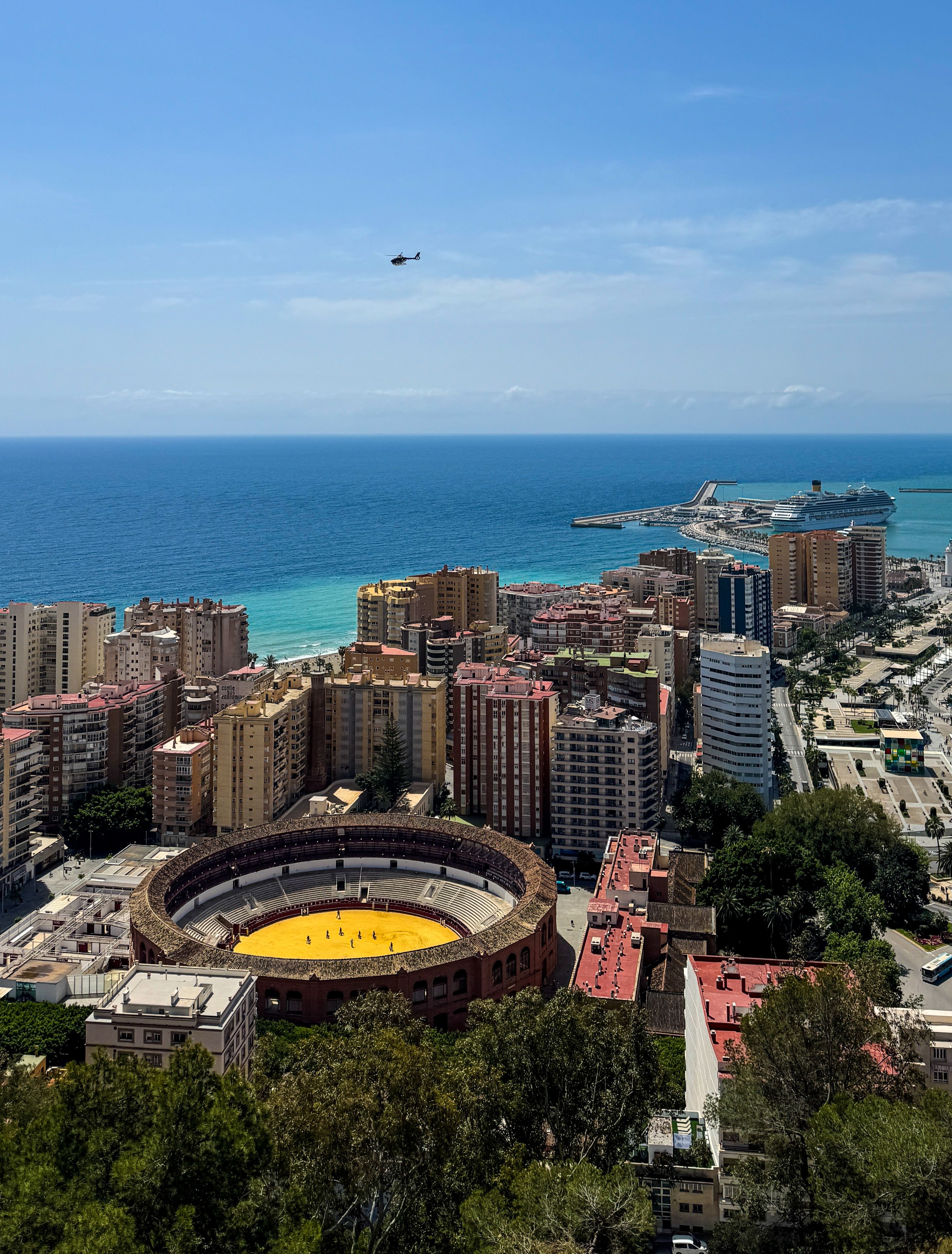Málaga prepara una nueva ordenanza de licencias de apertura: así cambiará el trámite para bares y comercios - FG Ingenieria